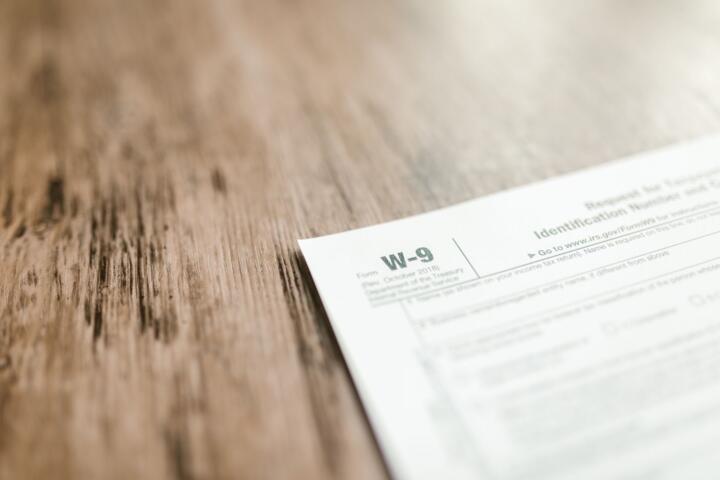 W-2 vs. 1099 Workers: Key Tax Differences You Need to Know